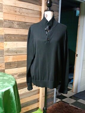 Banana Republic Men's Black Zip-Front Mock Neck Sweater